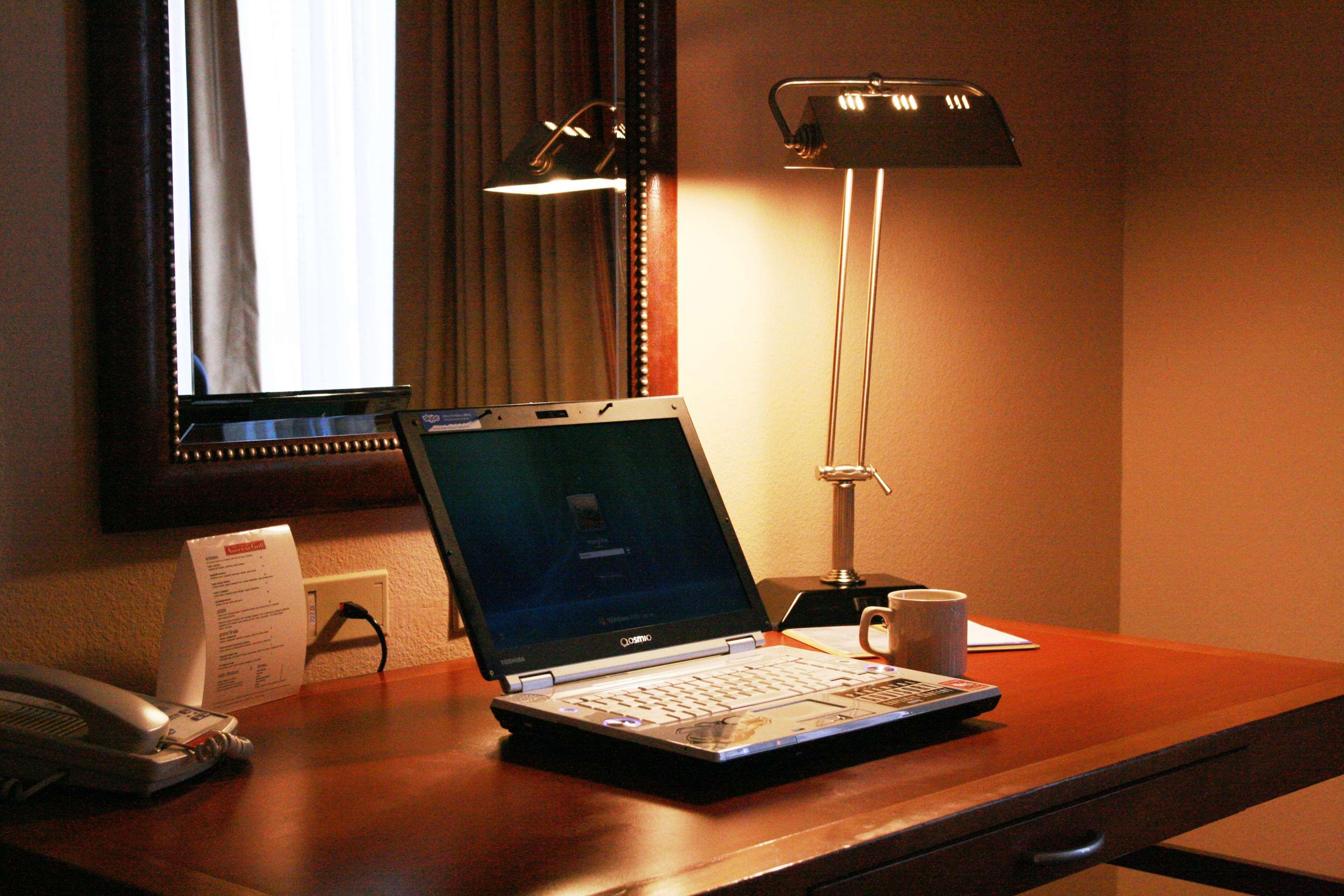 Hilton Garden Inn Рокфорд Екстериор снимка