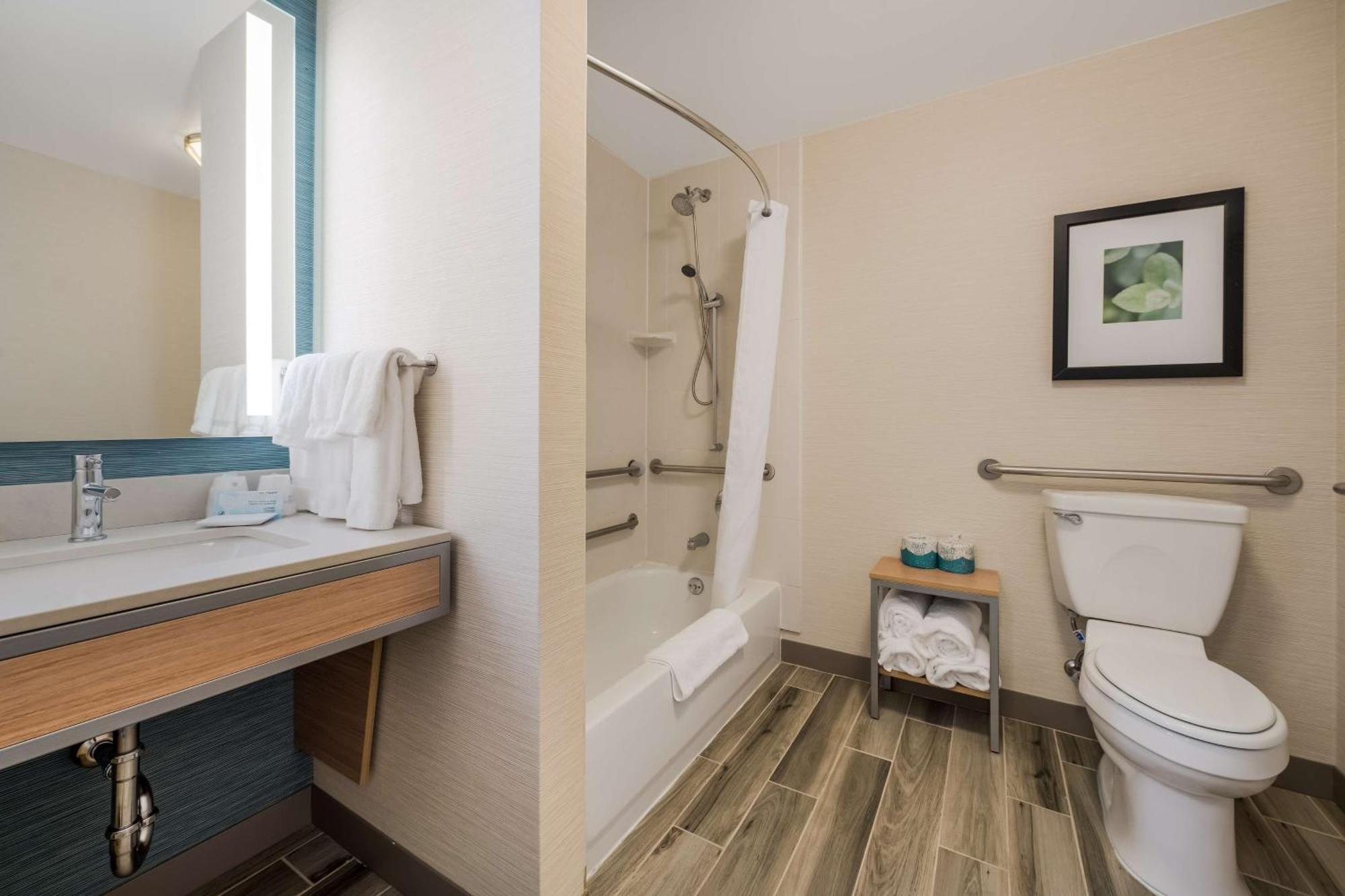 Hilton Garden Inn Рокфорд Екстериор снимка