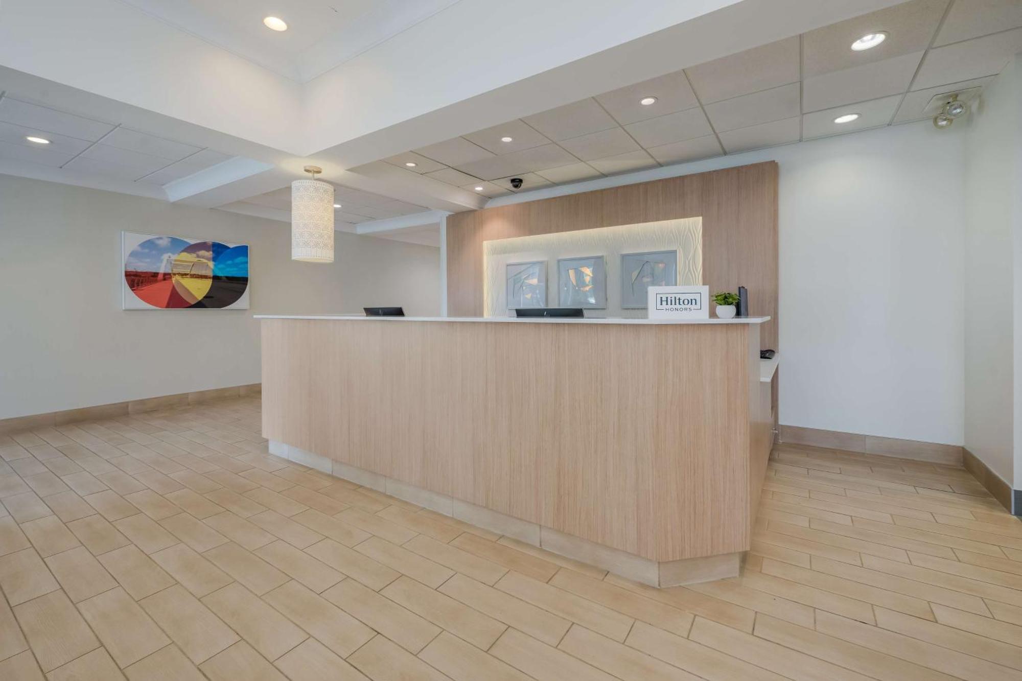 Hilton Garden Inn Рокфорд Екстериор снимка