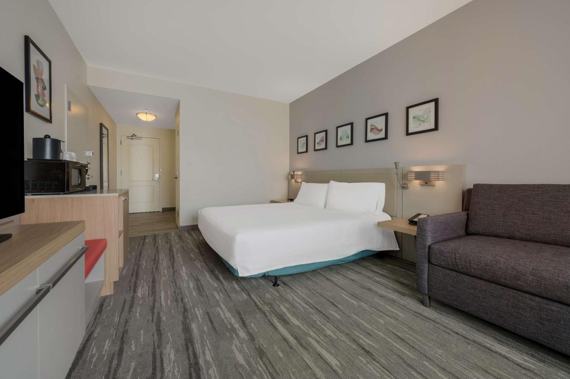 Hilton Garden Inn Рокфорд Екстериор снимка
