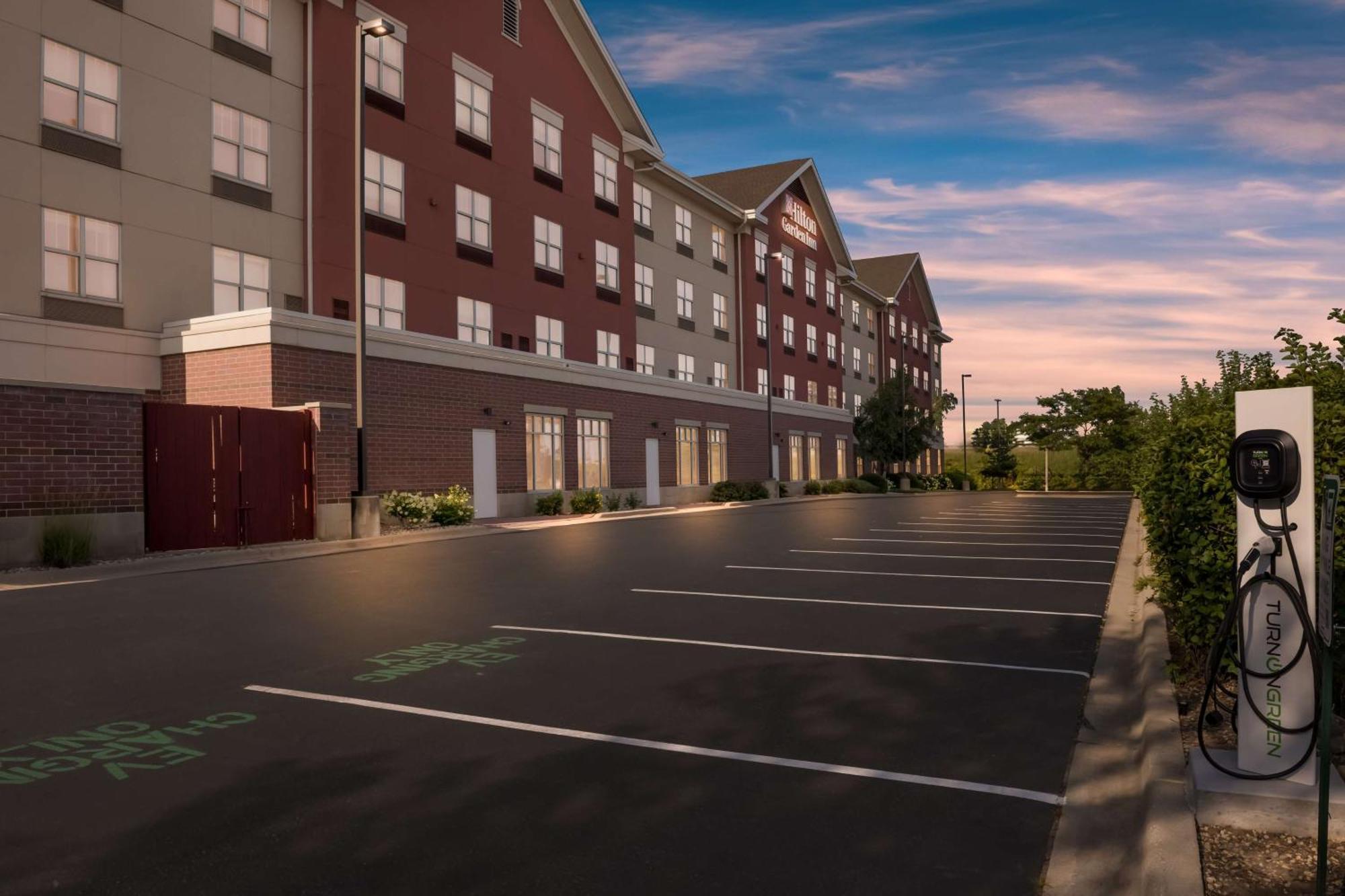 Hilton Garden Inn Рокфорд Екстериор снимка