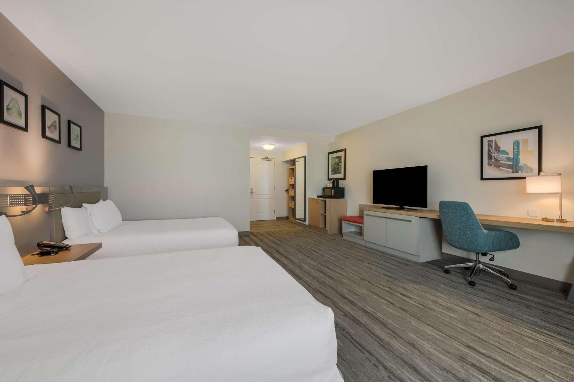 Hilton Garden Inn Рокфорд Екстериор снимка